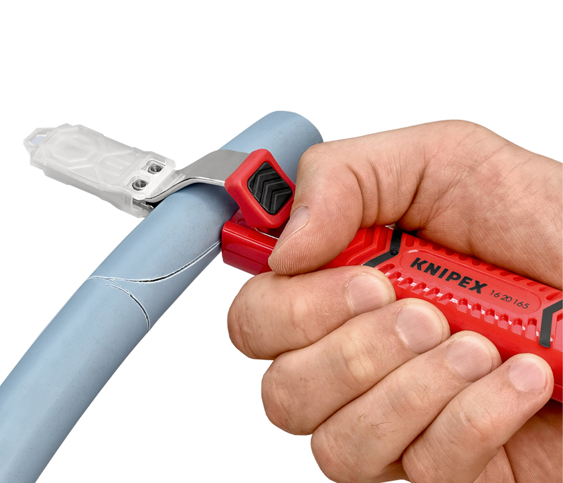 Cable stripping tool