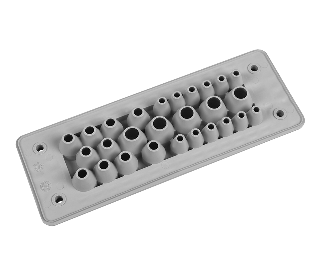Plaques passe-câble